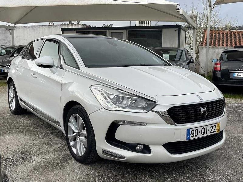 Usado DS Automobiles DS5 120 HP (88 kW) 2015 Branco Citadino