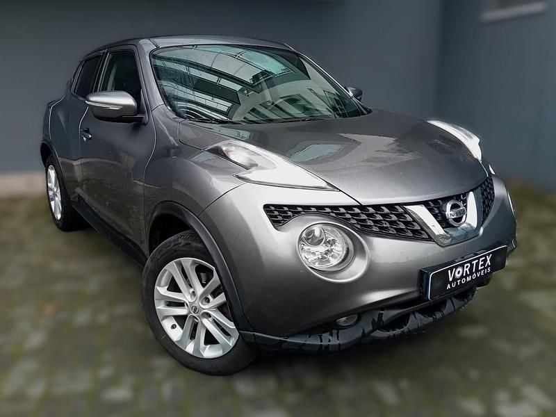 Cinza Usado 2016 Nissan Juke Acenta Connect SUV | € 12.750 (Preço justo) - Imagem 1/4