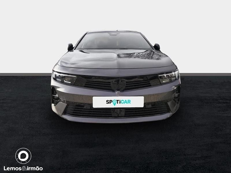 Usado Opel Astra 130 HP (95 kW) 2025 Cinzento