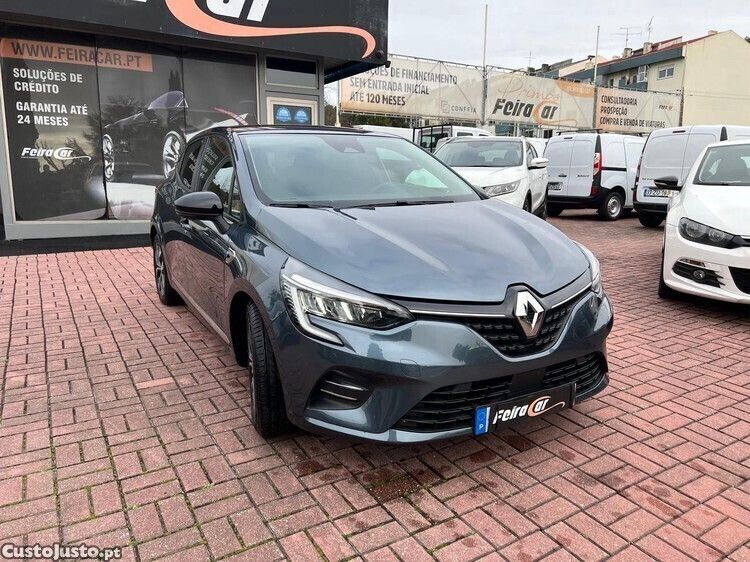 Cinza Usado 2022 Renault Clio V Zen Citadino | € 16.750 (Preço justo) - Imagem 1/1