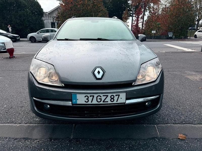 Usado 2008 Renault Laguna III | € 3.750 - Imagem 1/4