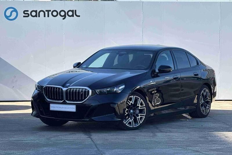 Preto Usado 2024 BMW 1602 | € 61.490 - Imagem 1/4
