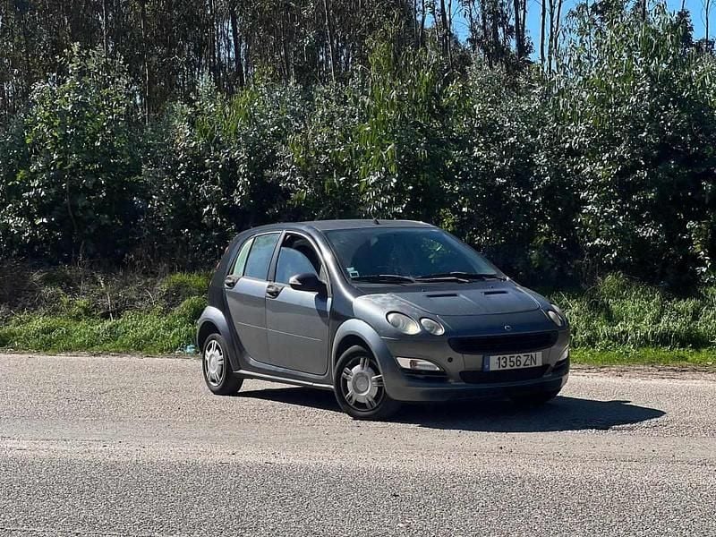 Cinzento Usado 2005 Smart ForFour Citadino | € 3.500 (Bom preço) - Imagem 1/4