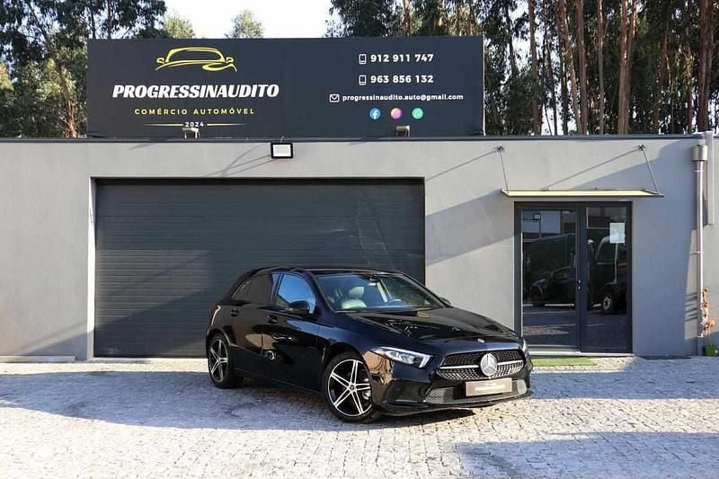 Preto Usado 2019 Mercedes A180 | € 23.250 (Preço justo) - Imagem 1/4