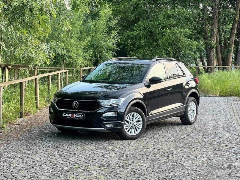 Preto Usado 2021 VW T-Roc Style SUV | € 20.990 (Preço justo) - Imagem 1/4