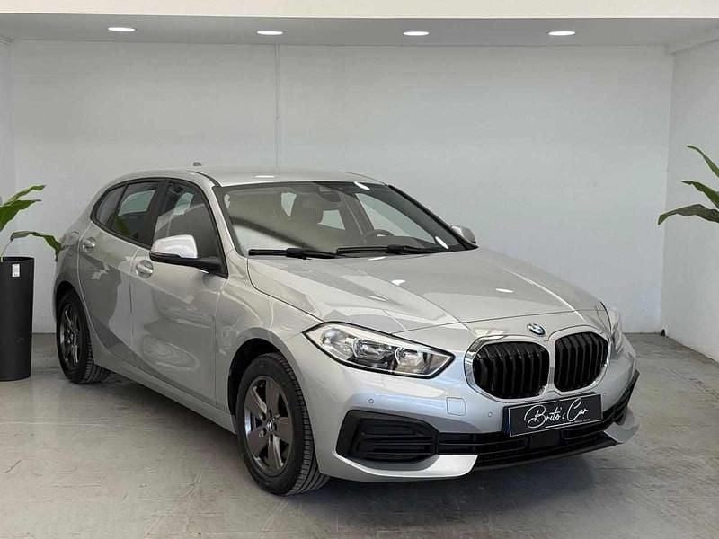 Cinzento Usado 2020 BMW 116 Citadino | € 20.990 (Bom preço) - Imagem 1/4