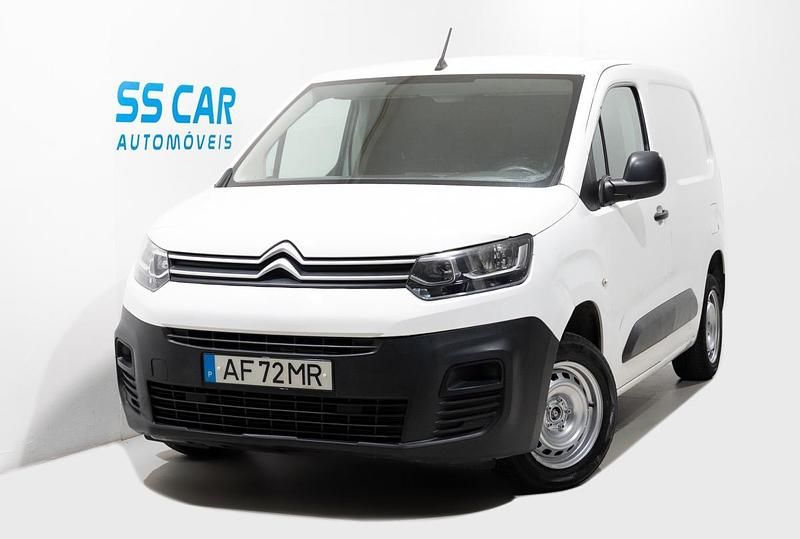 Branco Usado 2021 Citroën Berlingo Feel SUV | € 13.990 (Preço justo) - Imagem 1/4