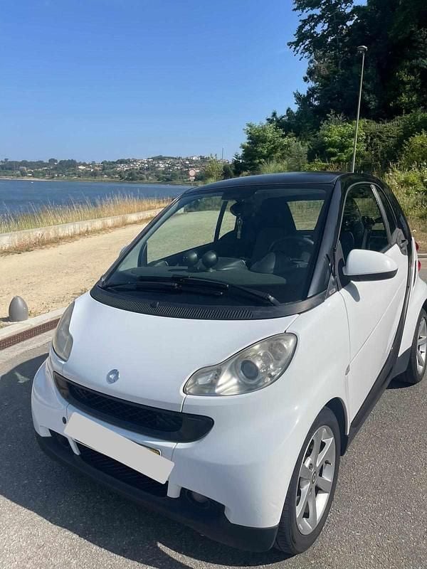 Branco Usado 2010 Smart ForTwo Coupé Coupé | € 4.900 (Bom preço) - Imagem 1/4