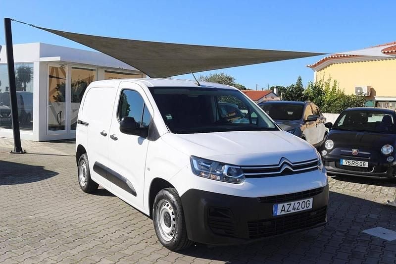 Branco Usado 2023 Citroën Berlingo | € 16.900 (Preço justo) - Imagem 1/4