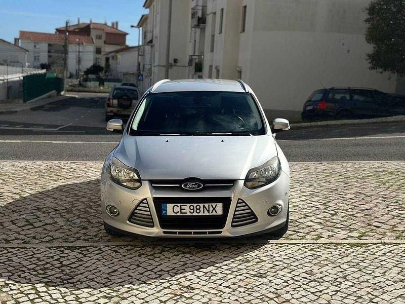 Usado Ford Focus 125 HP (91 kW) 2013