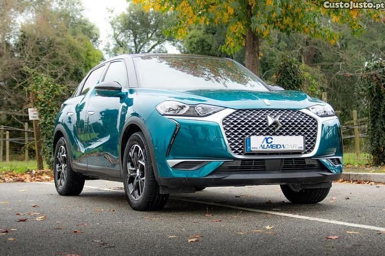 Azul Usado 2020 DS Automobiles DS3 Crossback E-Tense Performance SUV | € 17.990 (Bom preço) - Imagem 1/1