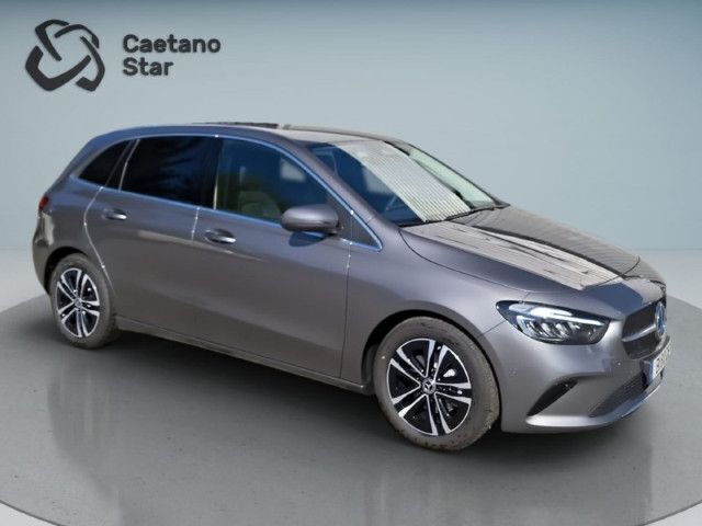 Cinzento Usado 2024 Mercedes B180 Monovolume | € 34.500 (Preço justo) - Imagem 1/4