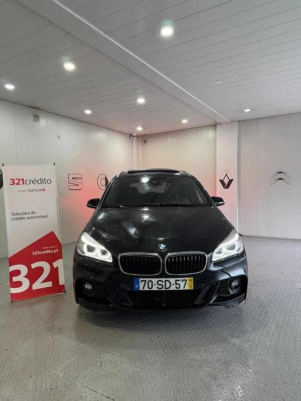Usado BMW 218 150 HP (110 kW) 2016 Preto Carrinha