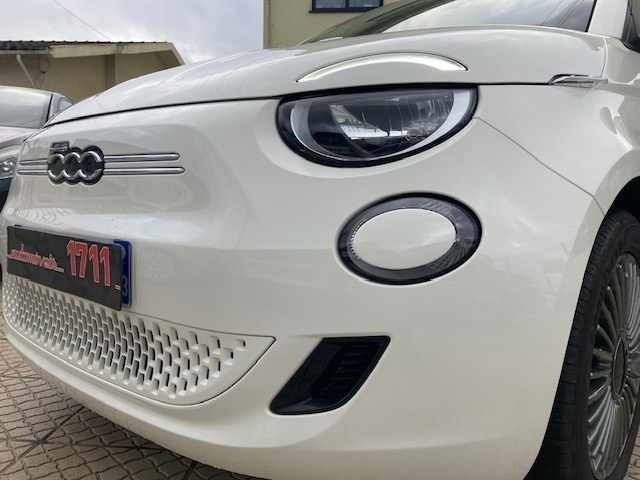 Branco Usado 2022 Fiat 500e Citadino | € 16.500 (Preço justo) - Imagem 1/4