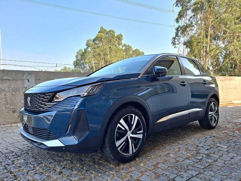 Azul Usado 2021 Peugeot 3008 Allure SUV | € 27.500 (Preço justo) - Imagem 1/4