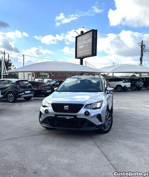 Cinza Usado 2023 Seat Arona Xperience SUV | € 21.900 (Preço elevado) - Imagem 1/1