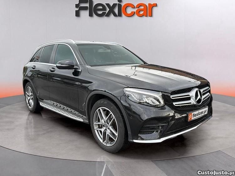 Usado Mercedes GLC250 AMG line 204 HP (150 kW) 2018 Preto SUV