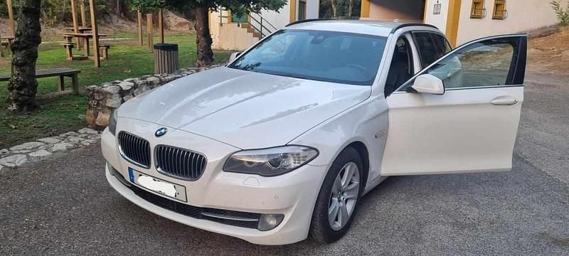 Branco Usado 2013 BMW 520 Carrinha | € 13.600 (Preço justo) - Imagem 1/4