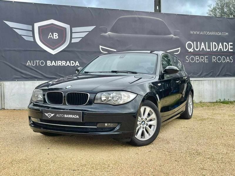 Preto Usado 2007 BMW 118 Comfort Edition Citadino | € 9.950 (Caro) - Imagem 1/4