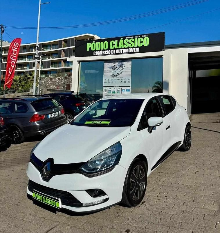Branco Usado 2018 Renault Clio IV Citadino | € 15.900 (Caro) - Imagem 1/4