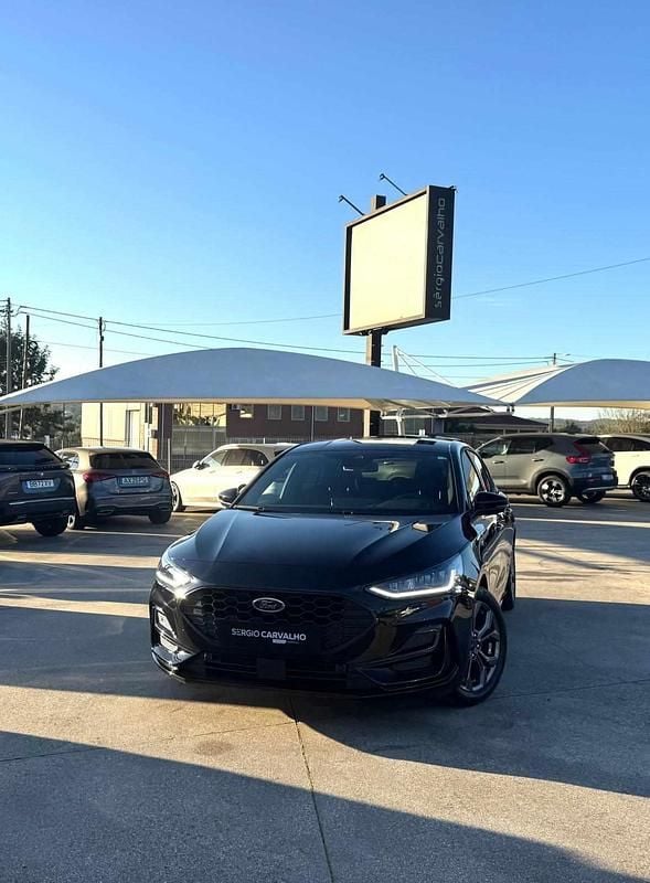 Preto Novo 2025 Ford Focus ST-Line | € 26.500 - Imagem 1/4