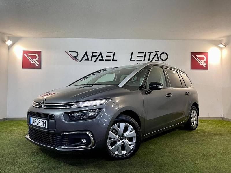 Cinza Usado 2022 Citroën C4 Feel Monovolume | € 19.950 (Preço justo) - Imagem 1/4