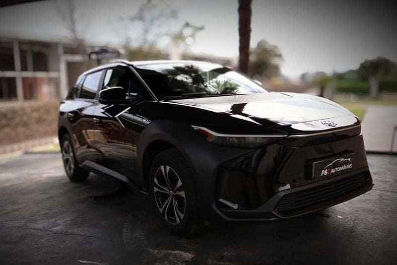 Preto Usado 2024 Toyota bZ4X SUV | € 39.590 (Preço elevado) - Imagem 1/4
