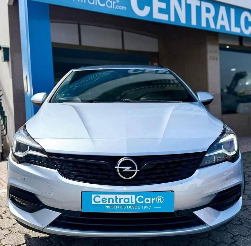 Cinzento Usado 2020 Opel Astra Ultimate Carrinha | € 16.450 (Preço justo) - Imagem 1/1