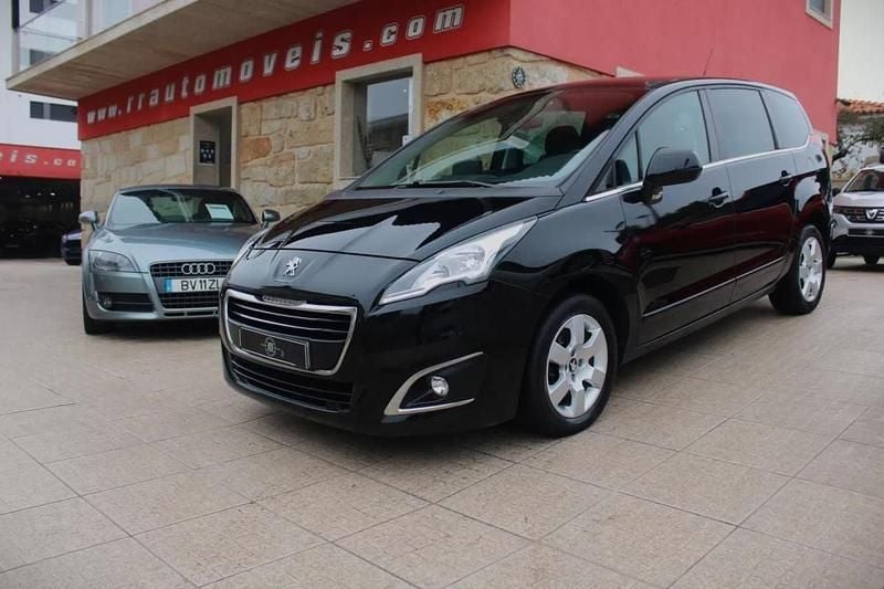 Preto Usado 2015 Peugeot 5008 Active Monovolume | € 7.990 (Super Preço) - Imagem 1/4