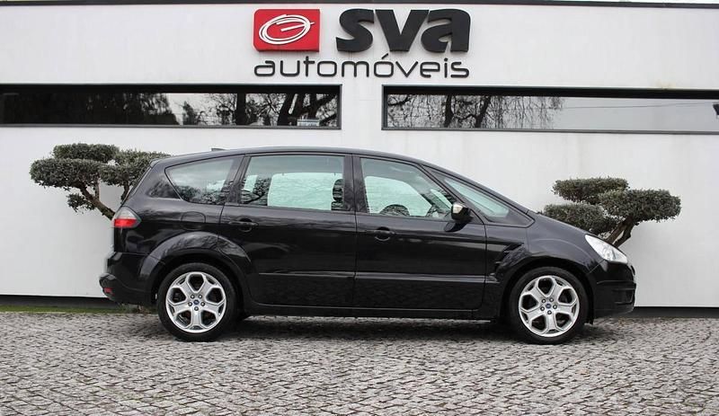 Usado Ford S-MAX Titanium 140 HP (102 kW) 2007 Preto Monovolume
