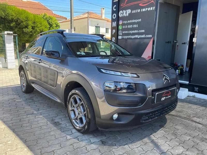 Cinzento Usado 2017 Citroën C4 Cactus PureTech Citadino | € 9.900 (Bom preço) - Imagem 1/4
