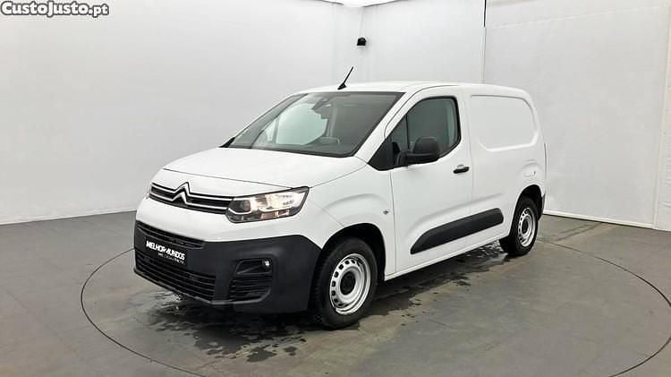 Branco Usado 2021 Citroën Berlingo Monovolume | € 14.990 (Preço justo) - Imagem 1/1