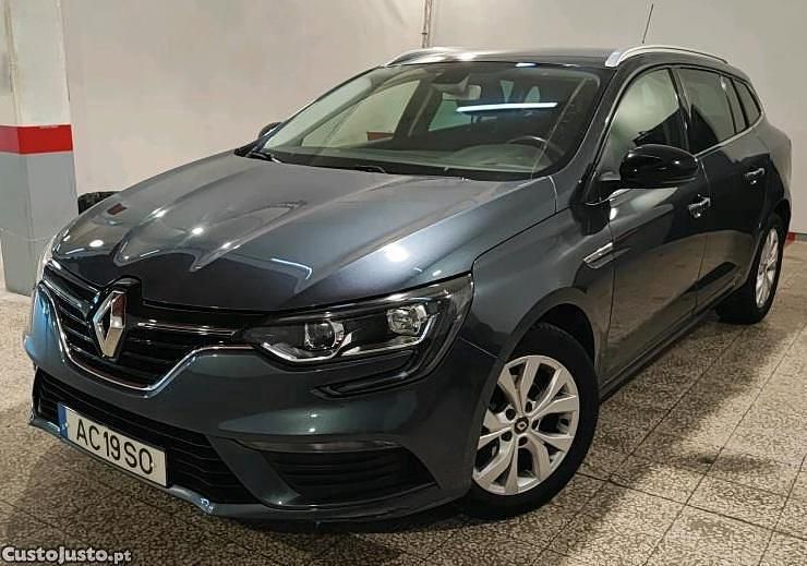 Cinza Usado 2020 Renault Mégane GrandTour LIMITED Carrinha | € 13.899 (Preço justo) - Imagem 1/1