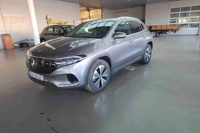 Cinzento Novo 2025 Mercedes EQA250+ Edition SUV | € 50.922 (Preço justo) - Imagem 1/4