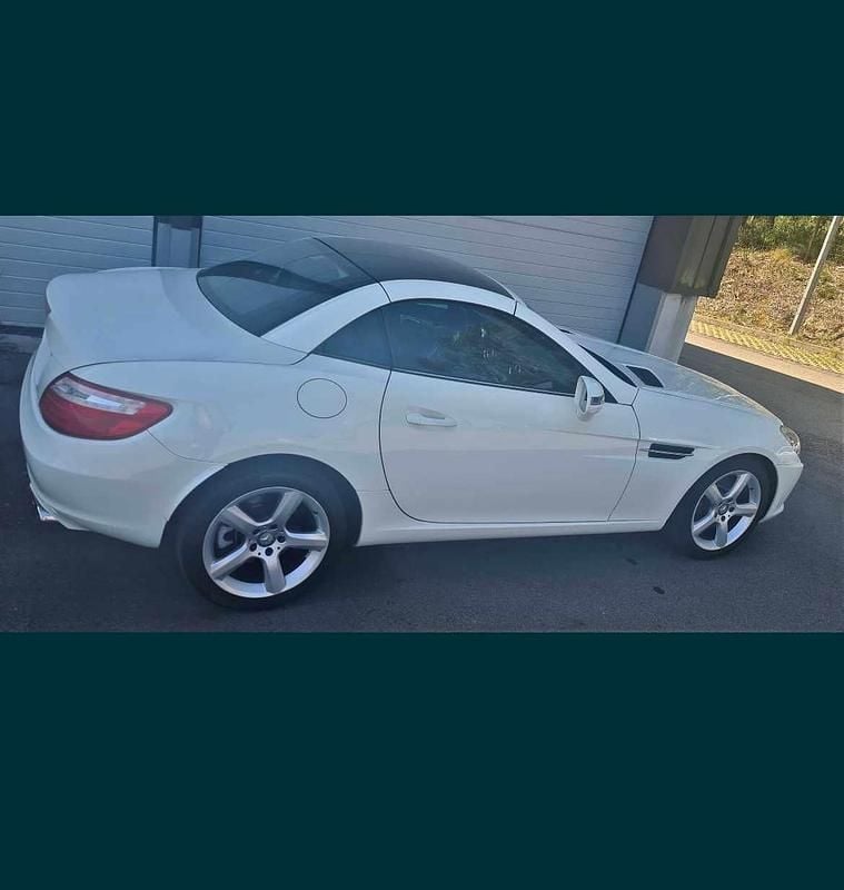 Usado Mercedes SLK250 204 HP (150 kW) 2011 Branco Cabrios