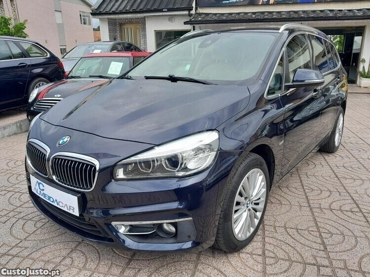 Preto Usado 2016 BMW 218 Gran Tourer Luxury Line Monovolume | € 18.990 - Imagem 1/1
