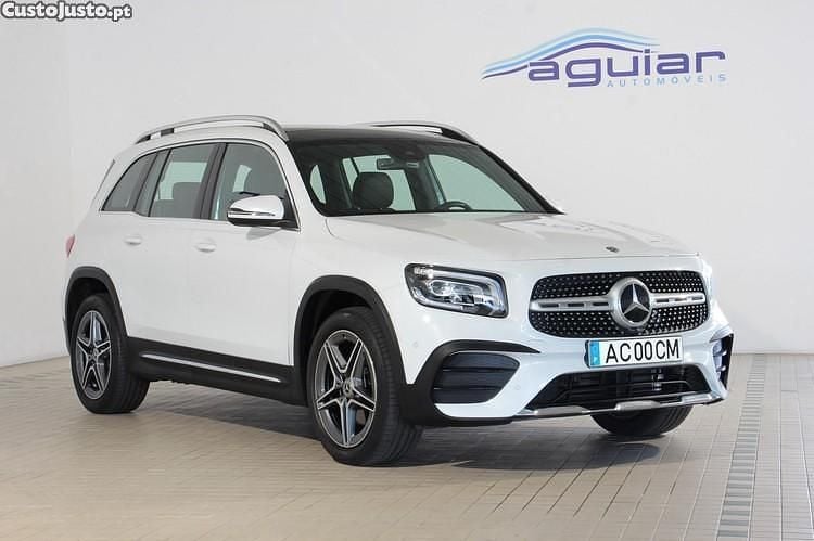 Branco Usado 2020 Mercedes GLB180 AMG line SUV | € 40.900 (Preço justo) - Imagem 1/1