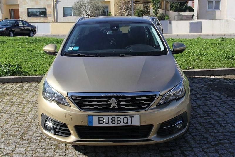 Usado 2017 Peugeot 308 Allure Sedan | € 7.550 (Bom preço) - Imagem 1/4