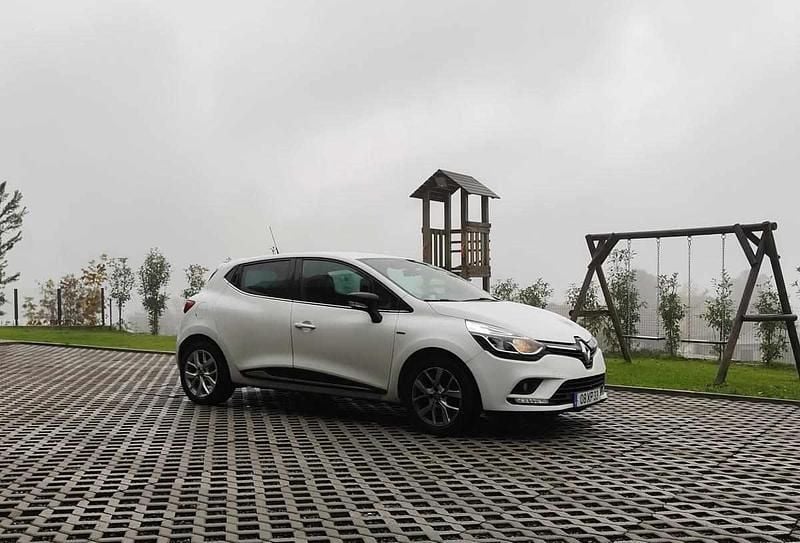 Usado Renault Clio GrandTour 90 HP (66 kW) 2019 Branco Carrinha