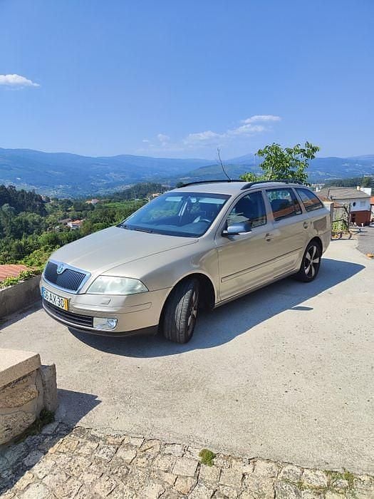 Usado 2005 Skoda Octavia Carrinha | € 3.700 - Imagem 1/4