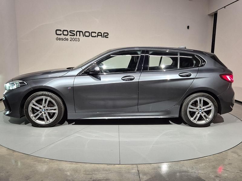 Cinza Usado 2021 BMW 116 Citadino | € 23.400 (Preço justo) - Imagem 1/4