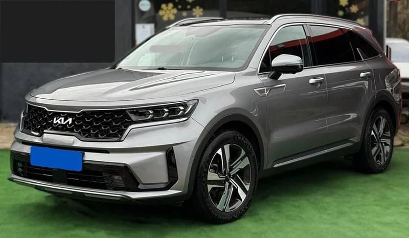 Cinzento Usado 2023 Kia Sorento SUV | € 39.900 - Imagem 1/4