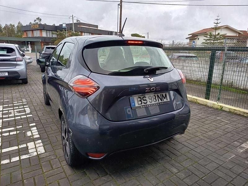 Usado Renault Zoe 80 kW (109 HP) 2021 Cinzento Citadino