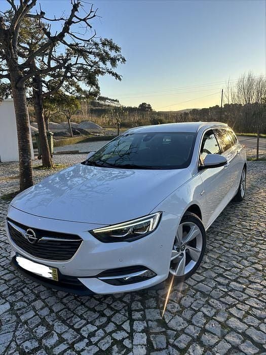 Usado 2017 Opel Insignia Sport Carrinha | € 14.900 (Caro) - Imagem 1/4