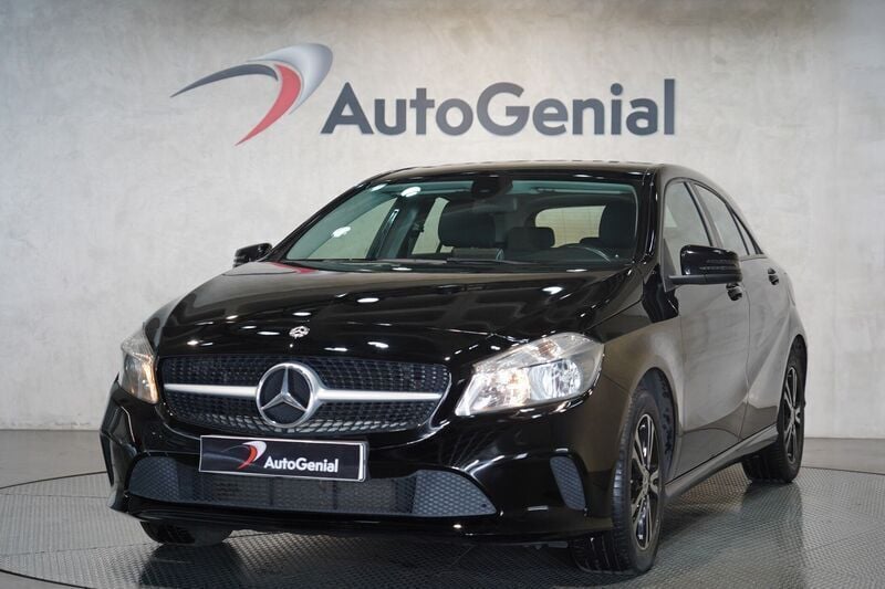Preto Usado 2017 Mercedes A160 Citadino | € 16.990 (Preço justo) - Imagem 1/4