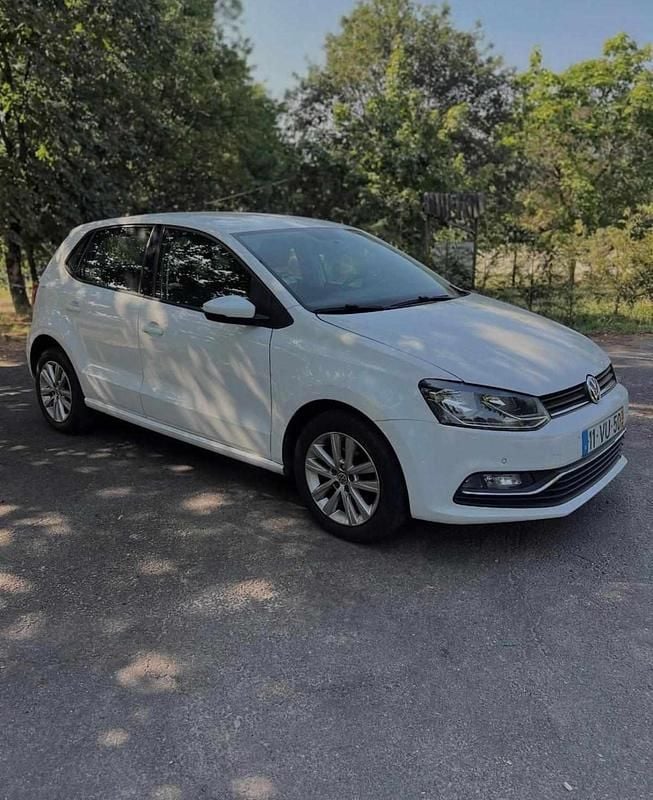 Branco Usado 2015 VW Polo LOUNGE Citadino | € 8.500 (Bom preço) - Imagem 1/4
