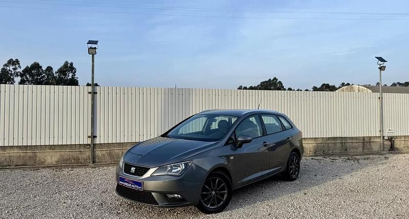 Usado Seat Ibiza ST Style 90 HP (66 kW) 2016 Cinzento platina Carrinha