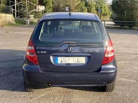 Usado Mercedes A150 95 HP (69 kW) 2005 Azul Citadino