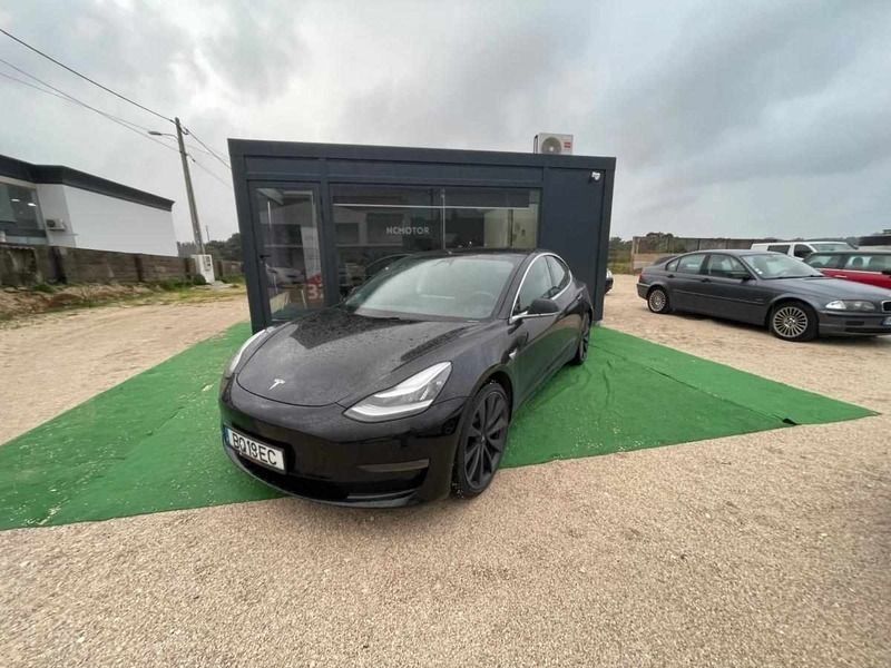 Preto Usado 2019 Tesla Model 3 Performance Sedan | € 29.900 (Preço justo) - Imagem 1/4