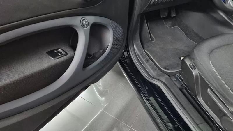 Usado Smart ForTwo Electric Drive Passion 60 kW (82 HP) 2021 Preto Cabrios